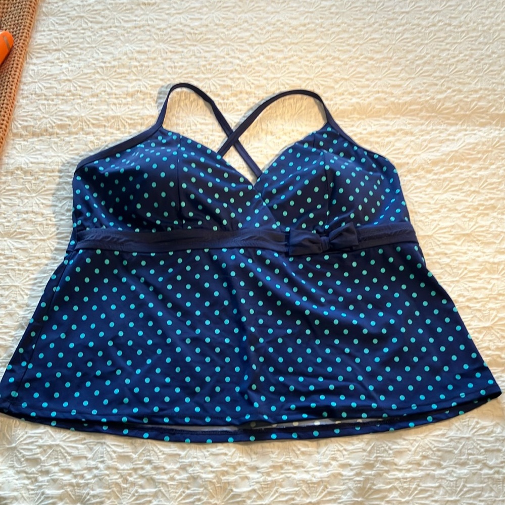 Lovely 24W navy with teal polka dot tankini with built in bra.